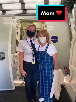 A post by @pilot_brit on TikTok caption: And of course she was upgraded to first class 🥲💞 #airlinepilot #smiling #EatFreshRefresh