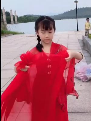 A post by @eeorish on TikTok caption: scarf clothing part 2. #scarfstyles #scarflover #scarf #scarff #hanfu #summerfashion