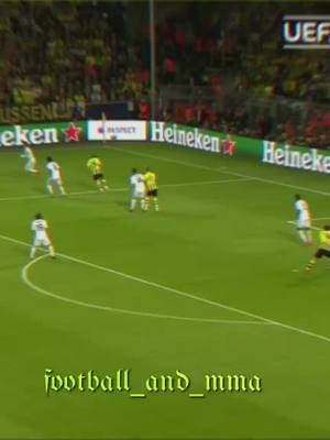 A post by @daysagoqwe on TikTok caption: Lewangoalski #legend #champion #fyp #skill #fyr #on