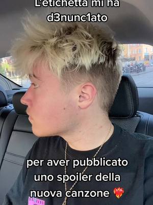 A post by @usoquestoprofiloacaso on TikTok caption: Storia triste