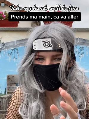 A post by @kanaha_xya on TikTok caption: #pov : kakashi se retrouve seul, “perso” le rassure #duet ? #cosplay #naruto  #genderbend #femkakashi #acting