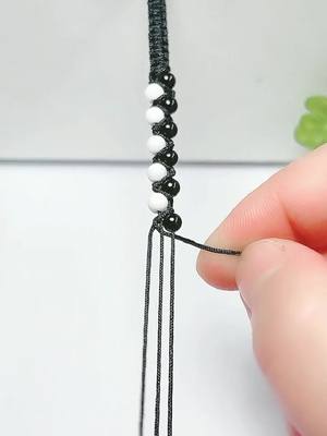 A post by @haveyoulearned on TikTok caption: Have you learned？ #diytutorial #ropetutorial