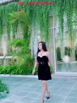 A post by @amotejewelry on TikTok caption: #CapCut បងប្អូនប្រុសស្រីlike and follow🥰#Dana