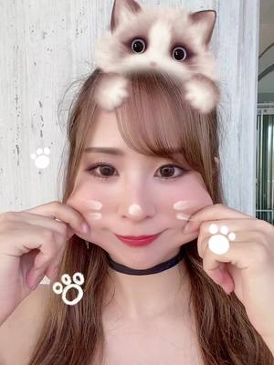 A post by @nanayasuda on TikTok caption: つんつんしたくなるほっぺちゃん🥴#レースクイーン #おすすめ