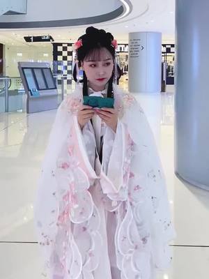 A post by @hanfu_ on TikTok caption: Can I refuse 🤔#hanfu #fypシ #ankboke #lover #cp #summeroutfit #hanfuboy