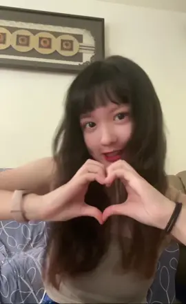 A post by @sammi_329 on TikTok caption: 月亮眨眨眼睛