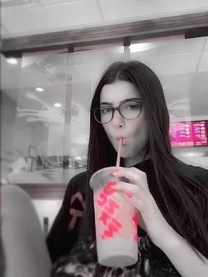 A post by @bakerschvrs on TikTok caption: ⤿ ִׄ ﹡ ֺ ۪ new theme and coloring! ❀ < 3 #bakerschvrs #fyp #foryou #viral 🌈 ꒦꒷꒦꒷ ily ➿ @charlidamelio ૮(ˊ ᵔ ˋ)ა