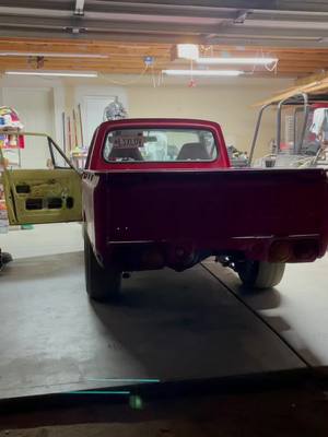 A post by @treyfosdick on TikTok caption: #DADMOVES #budgetbuild #trucktiktok #beater #sleeper #cartiktok