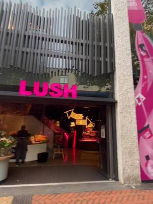 A post by @lushbirminghamspa on TikTok caption: Answer to @taycetheraimbow thanks for visiting besties! #lush#lushbirmingham#lushuk#lushcommunity#tour#snowfairy#birmingham#brum#fypシ#viral#MakeItCinematic