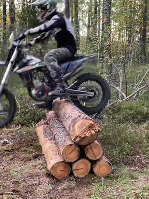 A post by @niktexnik on TikTok caption: Когда что то пошло не так #авантис #avantis #enduro #dirtbike #ars #эндуро #prostoenduro #enduroishard #эндуротверь #hardenduro #мото #jarvisstyle