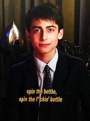 A post by @avxangell on TikTok caption: Spin the bottle...#fyp #viral #numberfivehargreeves #numberfiveedit #aidangallagher #aidanarmy #numberfive #aidan #tua #foryou #rec #rec