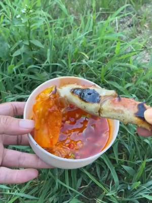 A post by @cuteyf0 on TikTok caption: a crab leg for one yuan #bbq #fyp #foryoupage #deliciousfood #tiktok #seafood