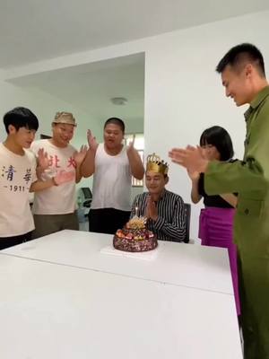 A post by @marychen2000 on TikTok caption: Laugh to death#funnyvideos #laughterchallenge #fyp