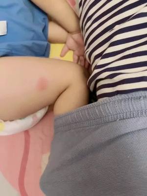 A post by @dequinceyhughss79 on TikTok caption: Dad takes care of baby #foryou #foryoupage #tiktokkids #sleep#beds#funnyyyy #lovely #fypシ゚v