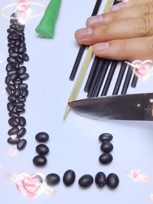 A post by @tiktokfood986 on TikTok caption: #food #cut #hacks #foryou