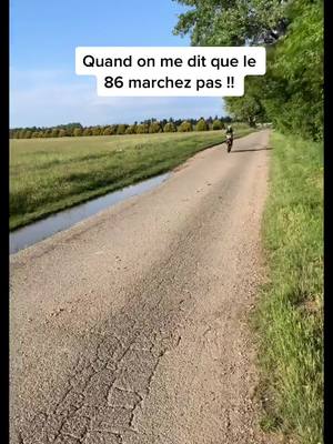 A post by @ptitbernon on TikTok caption: 😂😂🤣.                                                   #50cc #pourtoi #scootfast #toperformance #moto #mxs #supermot #humour