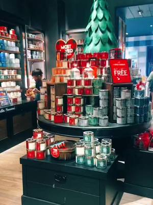 A post by @_christmaseason on TikTok caption: bath & body works at christmas time🎄 > > what is your fav scent? #christmas #christmas2021 #bathandbodyworks  #foryou #aesthetic #ForzaHorizon5GO #fy