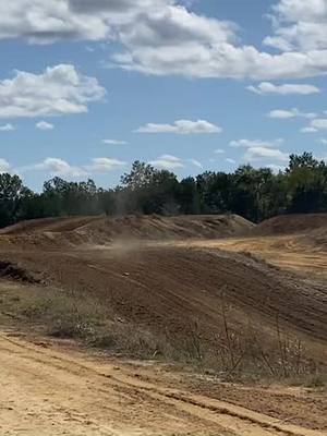 A post by @logangentry16 on TikTok caption: #dirtbike #motocross #fyp