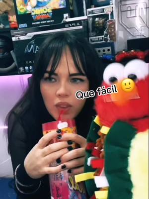 A post by @elmooo_liv on TikTok caption: @tigretafios_ #elmo #elmotaco #fyp #parati #nuevaenelfandom lo amo <3