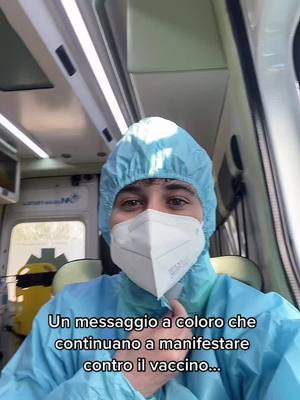 A post by @iamguardu on TikTok caption: Commenti… #perte #viral #vaccino