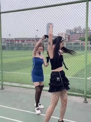 A post by @phoebe_bee12 on TikTok caption: #greenscreenvideo #fypシ #girl #funny #foryou