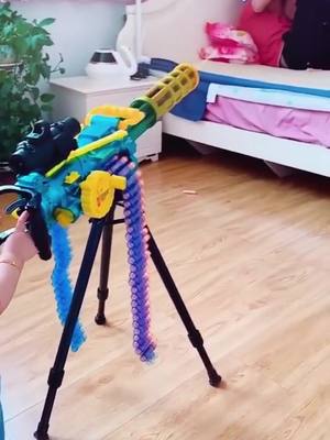 A post by @habna22 on TikTok caption: #fidgettoys #toy #toys #fidgettoy #viral #foryoupage #toygun #funy #fyp