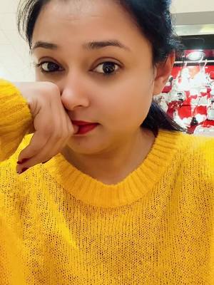 A post by @riyamehta403 on TikTok caption: #merapyarhaqhaitera #hindisong #riyamehta #deshigirl #Love #lovesong #deshilove #metime #tiktoktime