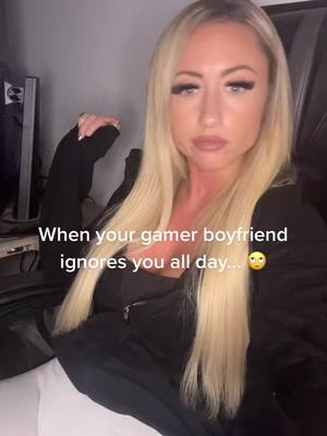 A post by @ofraerae on TikTok caption: Pass me a hair tie! 🙃 #gamer #boyfriend #greysweatpants #fyp #trend #trending #pc #viral #girlfriend