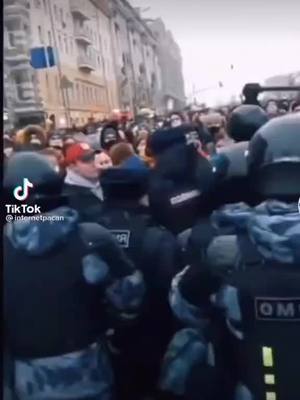 A post by @sasha_nekrasov_izhevsk on TikTok caption: #пустьвсегорит #митинг #россия  #война