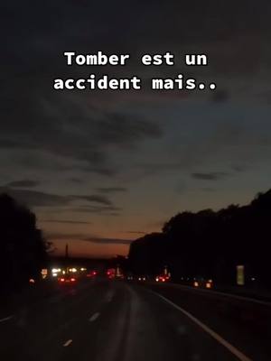 A post by @racontetespensees on TikTok caption: Tout est une question de décision.  #atteindresesobjectifs #coucherdesoleil #france #motivationfr #décisions