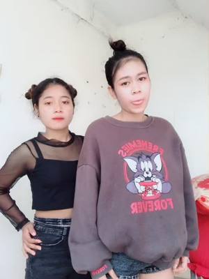 A post by @ahpaksingle3 on TikTok caption: #hamissamobetodaughter Miss you nas sml 💜🥀👩‍❤️‍👩👩‍❤️‍💋‍👩❤️