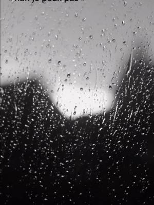 A post by @lafilletriste_ on TikTok caption: 🌧💔 #sad #triste #foryou #pourtoi