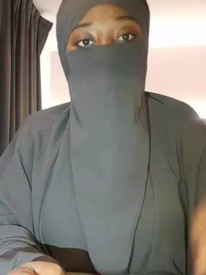 A post by @aminataba411 on TikTok caption: malmatou aminata parle de méchante