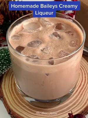 A post by @abis_fusion on TikTok caption: Happy holidays tobyou all..❄️❄️🥃##foodtiktok #foddie #recipesoftiktok #foodlovers ##comfortfood #drinktok #holiday #viral #holidaydrinks #baileys