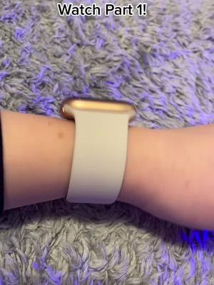 A post by @apple..watch_21 on TikTok caption: Ist ein cooler Schrittzähler!#applewatchSE #fy #fyp #viral #applewatch_se