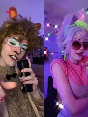 A post by @kaspycos on TikTok caption: #duet with @pitoupoison :) swag • #fnaf #fnafsecuritybreach #glamrockfreddy #securitybreach #glamrockchica #freddyfazbear #chicafnaf