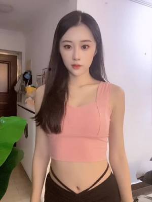 A post by @linziyao20 on TikTok caption: #foryou @tiktok