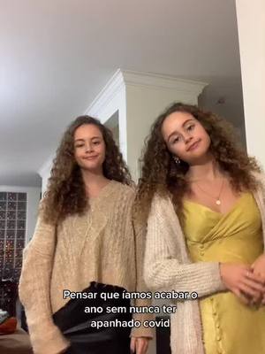 A post by @mafaldaemariana on TikTok caption: Passagem de ano em isolamento familiar 🙃