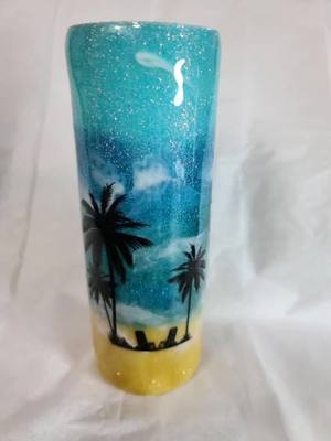 A post by @audreykayskreations on TikTok caption: #fyp#foryourpage#tumblers#beach#glitter#audreykayskreations