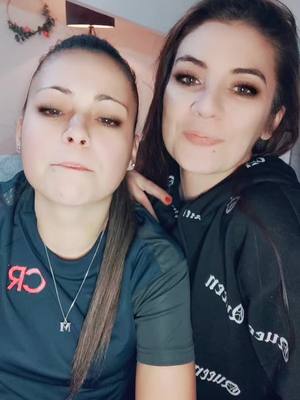 A post by @madyson0209 on TikTok caption: #pourtoiiiiiiii #mafemme❤️? #lesbiennecouple?? #teamlgbt?️‍?❤️ #couplegoals❤ #couplelesbienne #jetaime❤ #mavie?? #quizzcouple