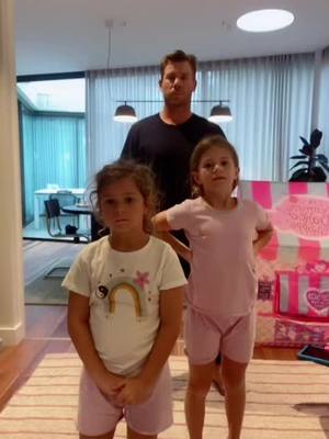 A post by @davidwarner31 on TikTok caption: Daddy and his girls #doitdoit #trending