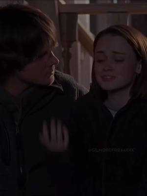 A post by @gilmorefreaakkk on TikTok caption: this scene made me cry 😭. This one’s a sad one #ArbysDiabloDare#fyp #foryoupage #gilmoregirls #rorygilmore #lorelaigilmore #lukedanes #deanforester