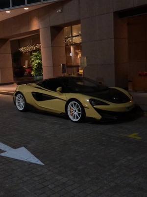 A post by @onlycarsandpower on TikTok caption: What a cool McLaren #cars #car #carcommunity #carsoftiktok #fyp #foryoupage #xyzbca #foryou #cartok #cartiktok #edit #memes #mclaren #carspotting #jdm