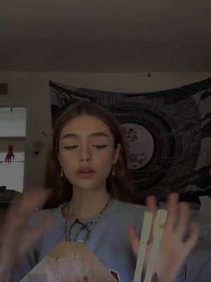 A post by @mrs.curt on TikTok caption: #pov : придумайте сами) #fup #fur #on #рекомендации #pay #payton #paytonmoormeier #pay🌷 #Пэй #мурмаер #пэйтон #пэйтонмурмиер #мем #диалог