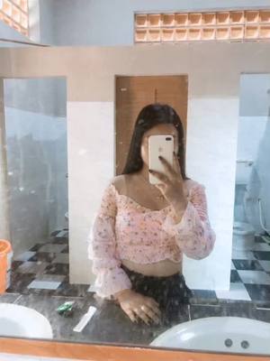 A post by @mangmiina on TikTok caption: #មើលអីនឹងប្តីសម្លាញ់ 😂🥰😂