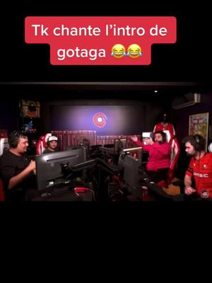 A post by @f0otballfan_ on TikTok caption: Il chante trop bien😂#tk #chante#gotaga#drole