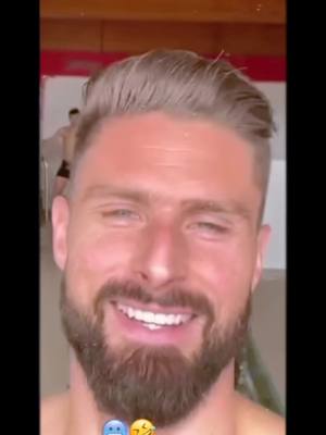 A post by @acmilan.quality on TikTok caption: Oliviero bomber anche in piscina 😂 #acmilan #sempremilan #giroud