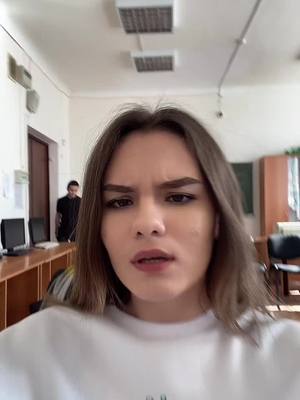 A post by @milanaarl on TikTok caption: Хочу теперь перекраситься в темный #рек #on #fyp #переписка