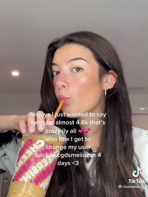 A post by @.cgdsmeilos on TikTok caption: <3 #fyp #trendy #actives? #blowthisup #viral #kfccharrrr @kfccharrrr @kfccharrrr