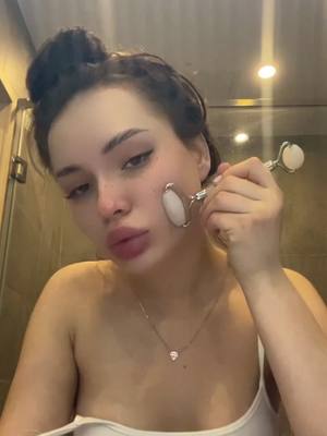 A post by @iambabyloot on TikTok caption: Если отношения, то дольёт с таким вайбом✨